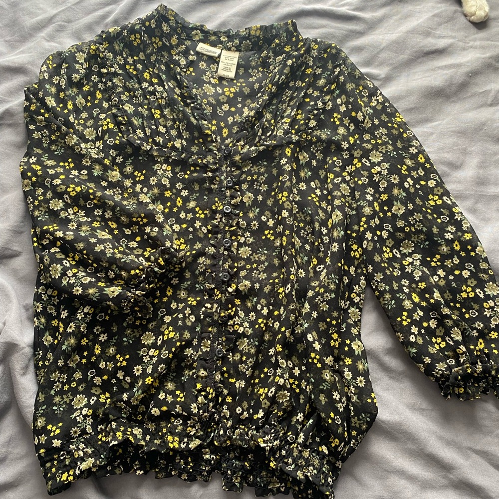 Route 66 Sheer Black And Yellow Floral Top With Ruching On the Sleeve Size XL